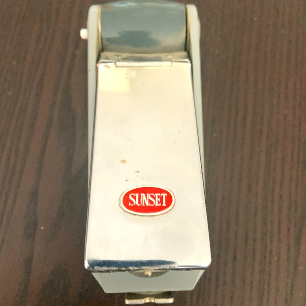 Vintage Camera “Sunset” light meter. 4.5 x 1.75 in